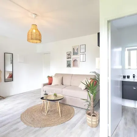 L'authentique *studio *parking Prive* *wifi*calme Apartment Lourdes